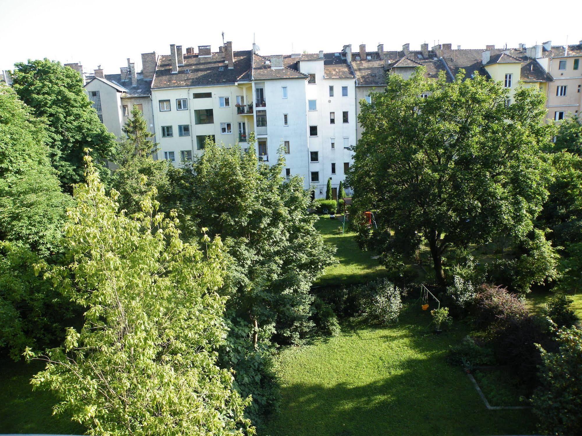 Apartment Buda Budapest Bagian luar foto